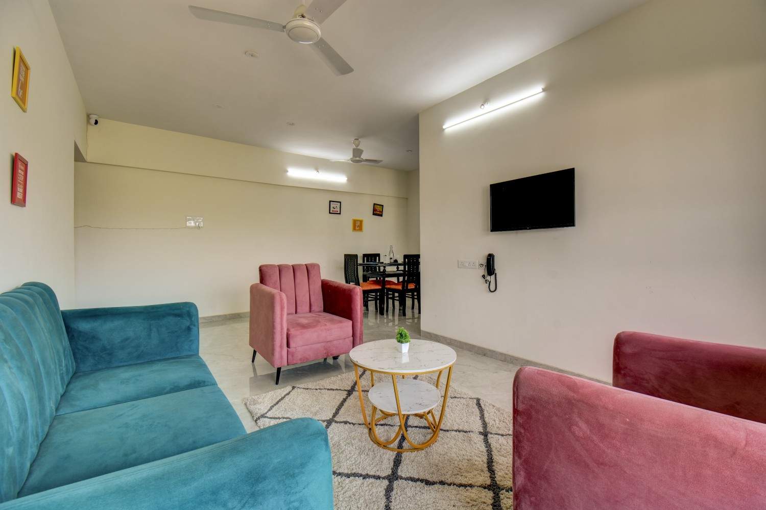 Service Apartments Santacruz